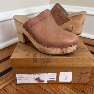 Free People clogs